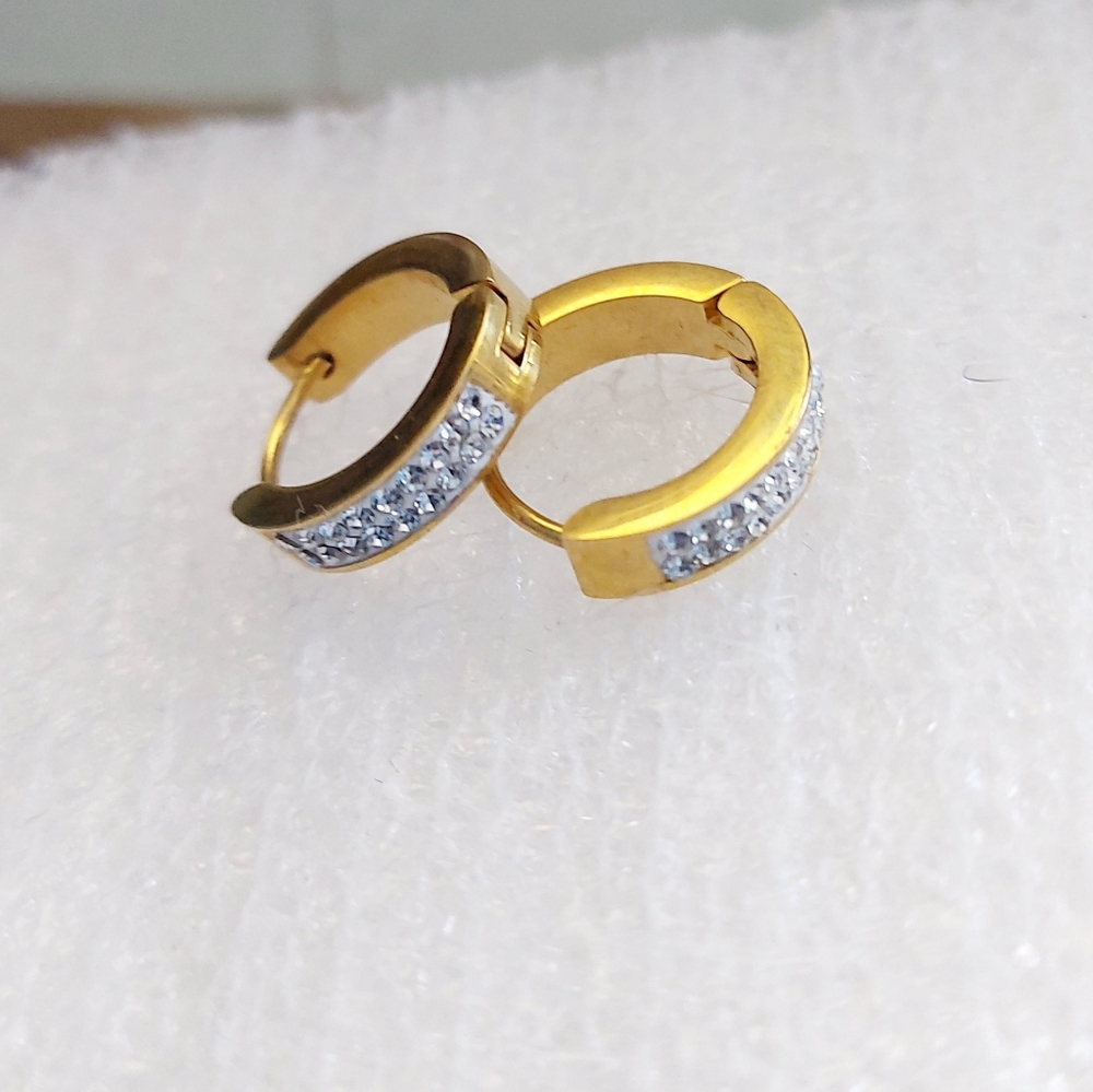 18k Gold Plated Hoop Earrings With Rhinestones